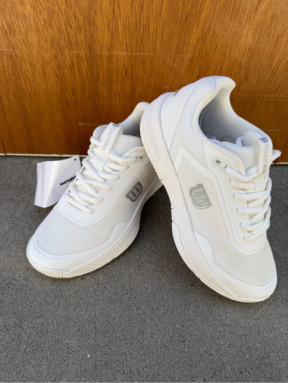 Wilson CourtGlide Women’s Tennis Shoes Size 7 NWT